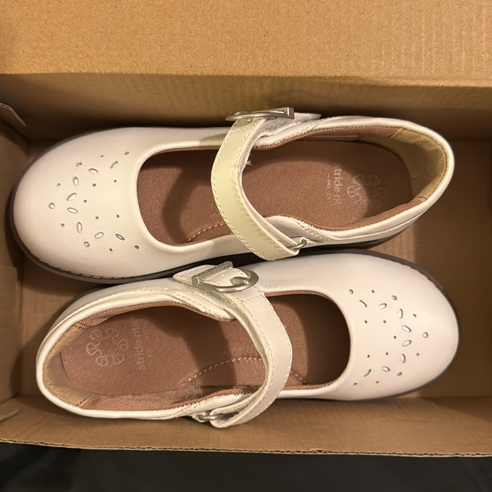 White Mary Jane Stride Rite Toddler Size 11.5 - Never Worn